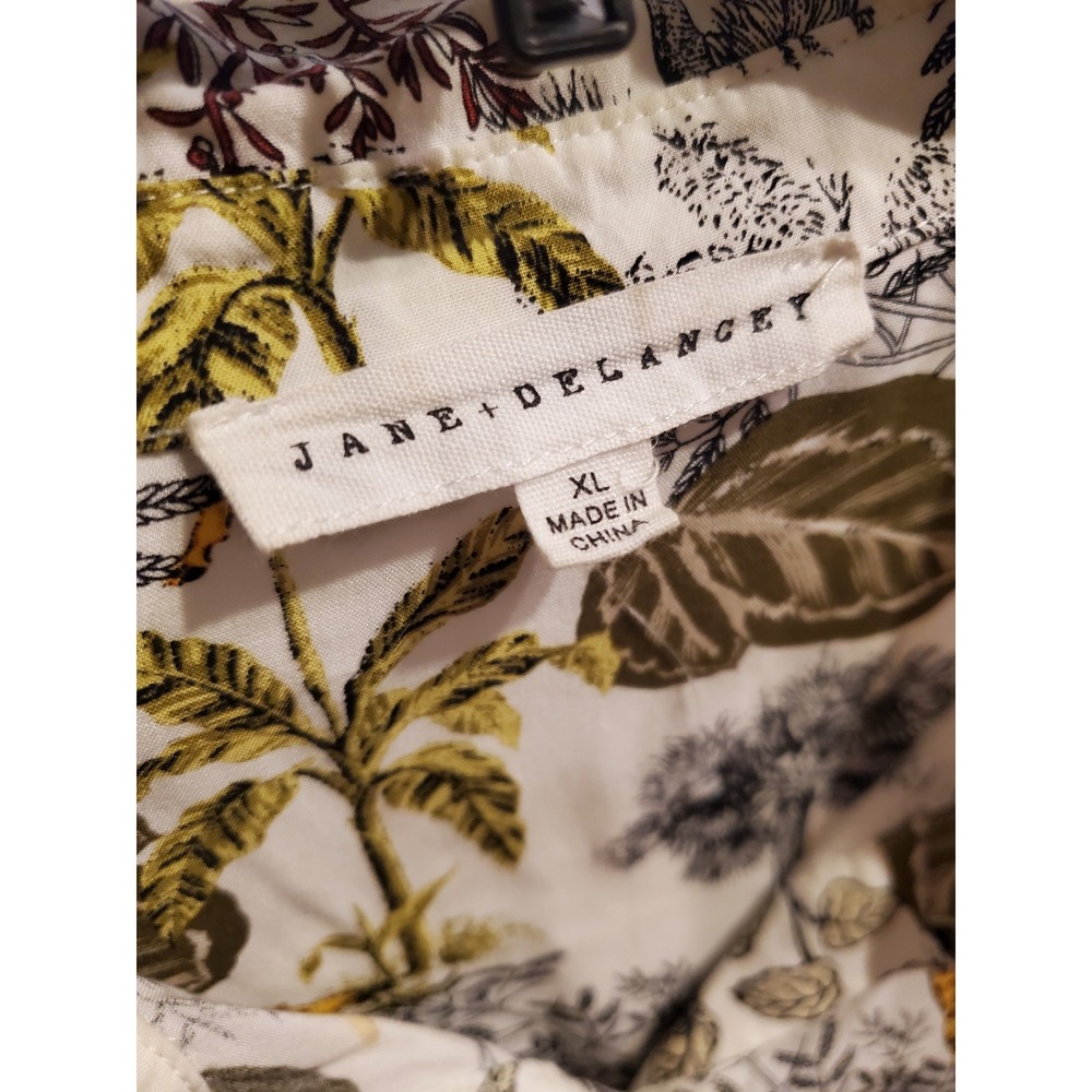 Jane + Delancey Shirt White Giraffe Safari Print Short Sleeve Button Up XL - Picture 6 of 10